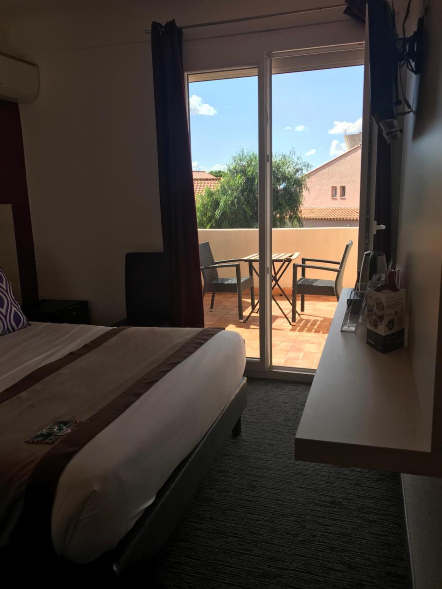 Le Regina Hotel Et Restaurant Canet-Plage Luaran gambar