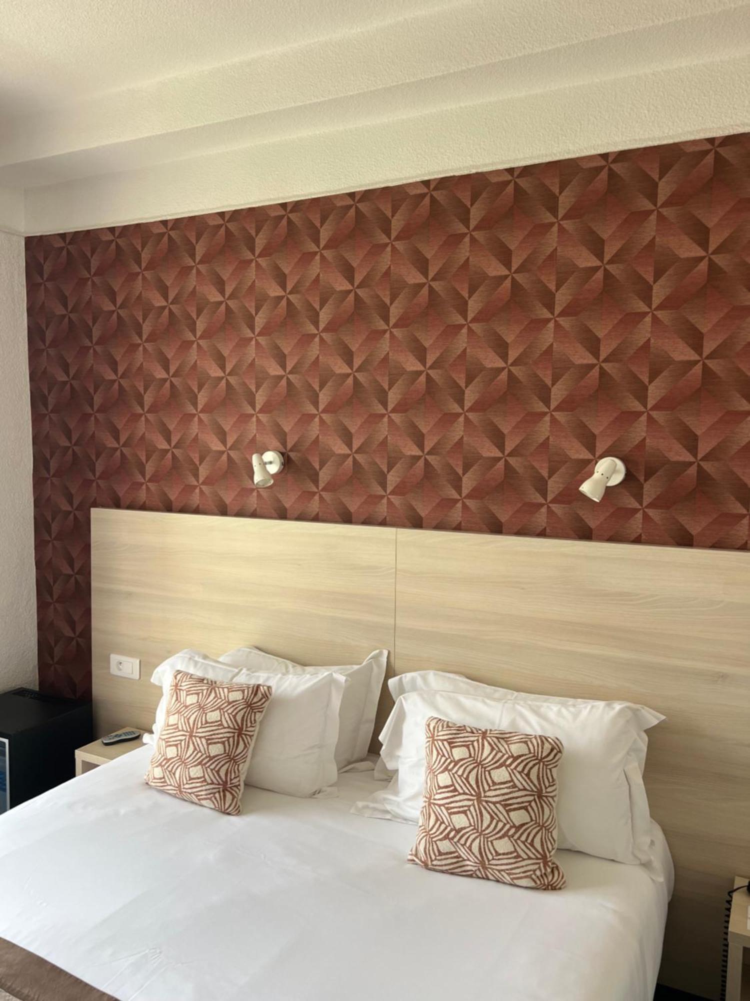 Le Regina Hotel Et Restaurant Canet-Plage Luaran gambar