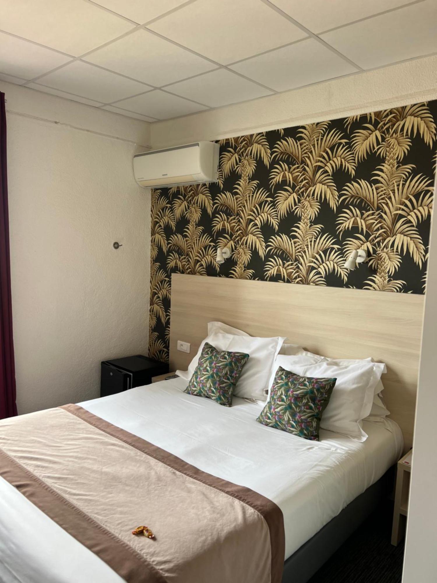 Le Regina Hotel Et Restaurant Canet-Plage Luaran gambar